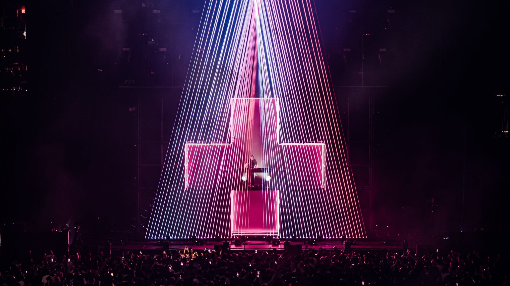 Martin Garrix premijerno predstavio novu suradnju s Madonnom